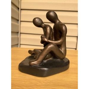 Vintage Art Deco Family Woman Cradle Her child  Resin Sculpture, Excellent Cond